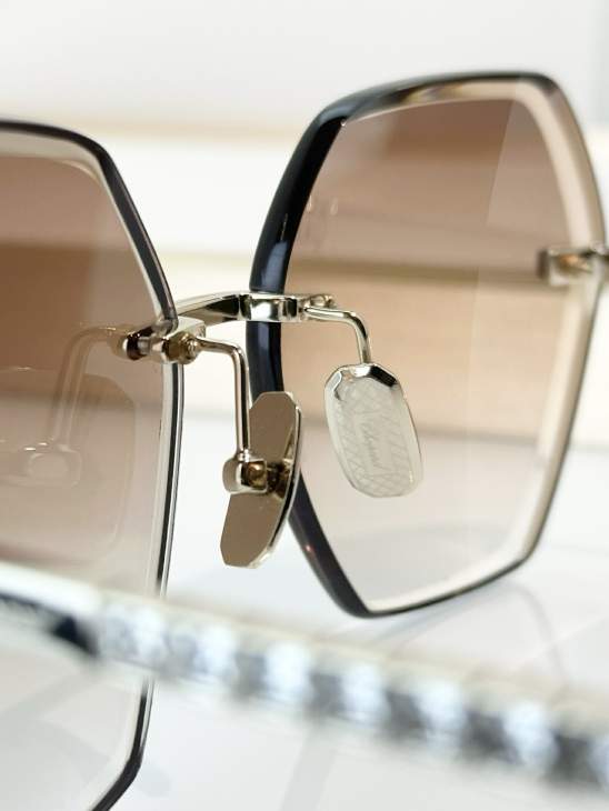 Picture of Chopard Sunglasses _SKUfw70786900fw